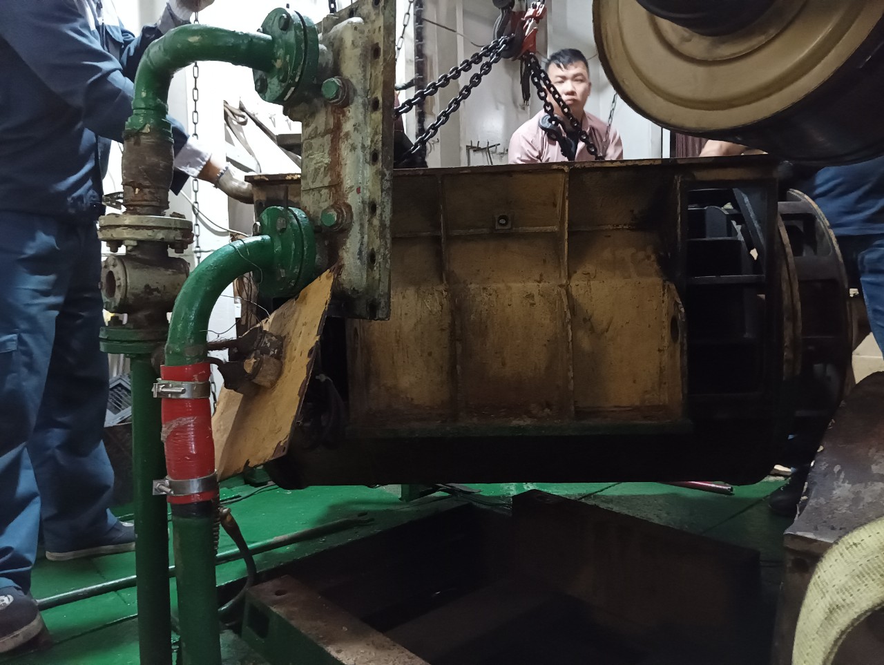 electric motor repair in Vietnam.