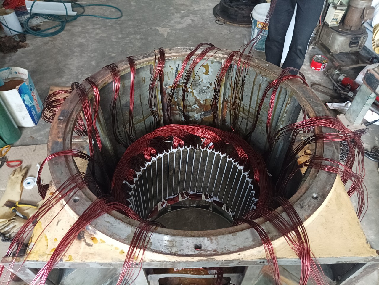 rewinding stator - repair electric motor.
